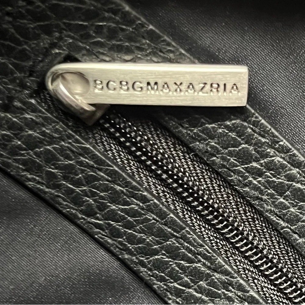 BCBGMaxAzria Clutch Purse Red/Black Exotic Zipper Tassel Handbag Foldable Clean - Picture 6 of 9